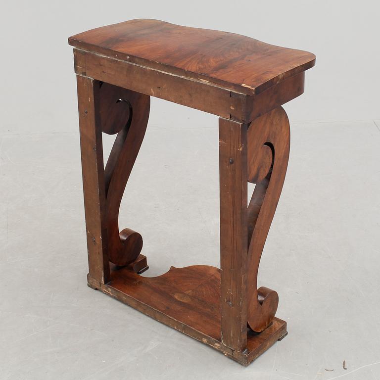 KONSOLBORD, empire, 1800-talets första hälft.