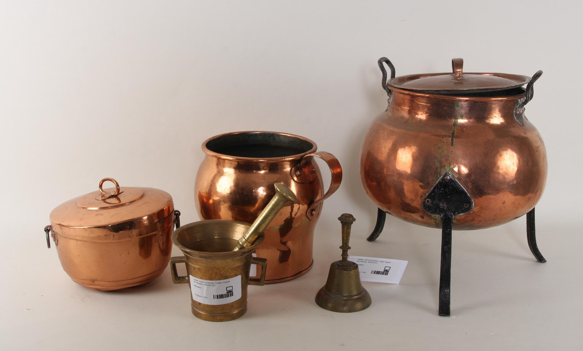 PARTI DIVERSE, 5 delar. Koppar och mässing, 1800-tal mm.