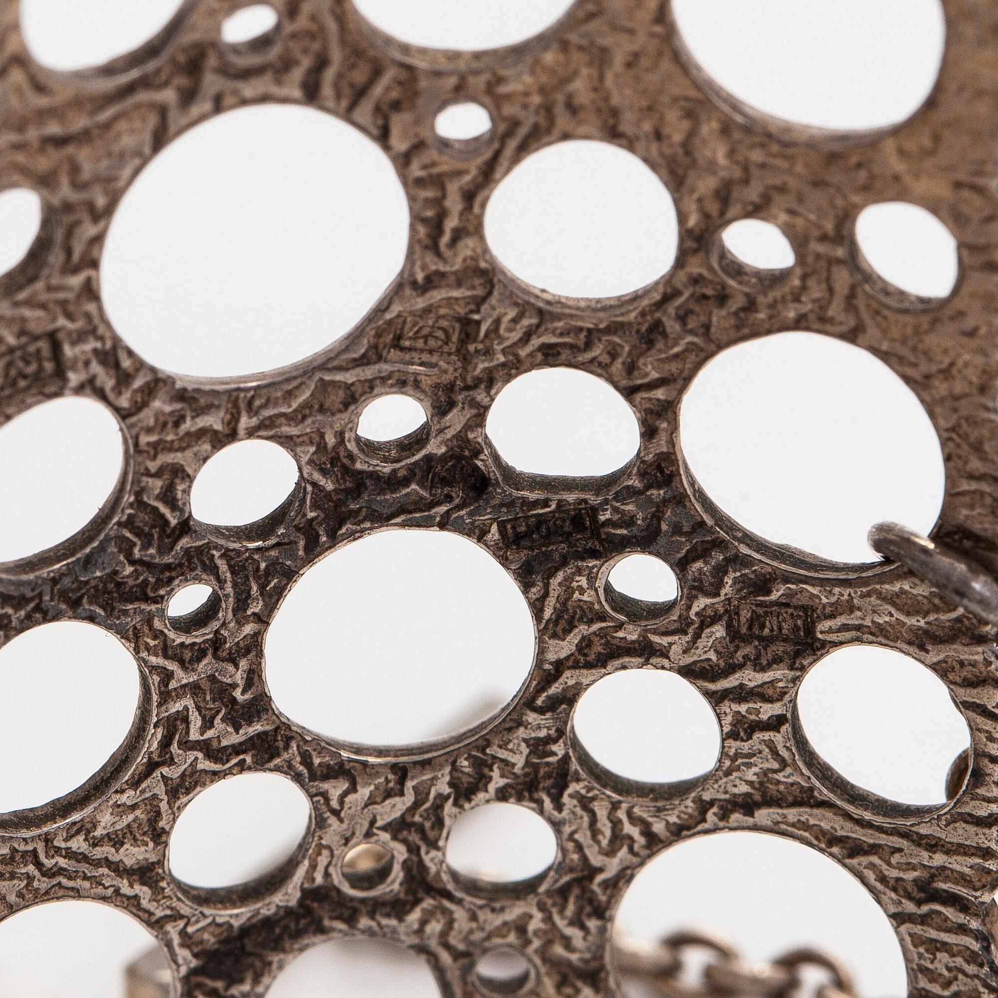 Liisa Vitali, armring, "Spets", silver, Westerback, Helsingfors.