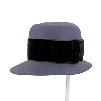 763. CHANEL, a navy blue hat.