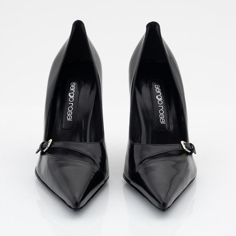 Sergio Rossi, a pair of black leather pumps, size 36.