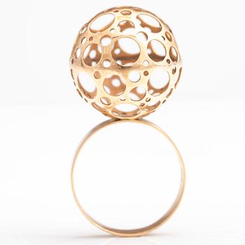 LIISA VITALI, SORMUS "Leppäkerttu", 14K kultaa, Westerback, Helsinki 1970.