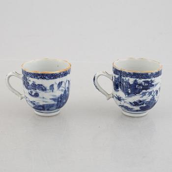 A set of four blue and white Chinese porcelain dishes, 19th century.