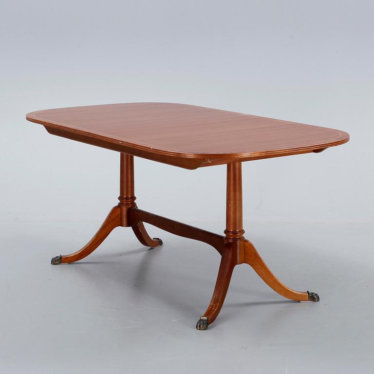 MATBORD, en iläggsskiva, engelsk stil, 1900-tal.