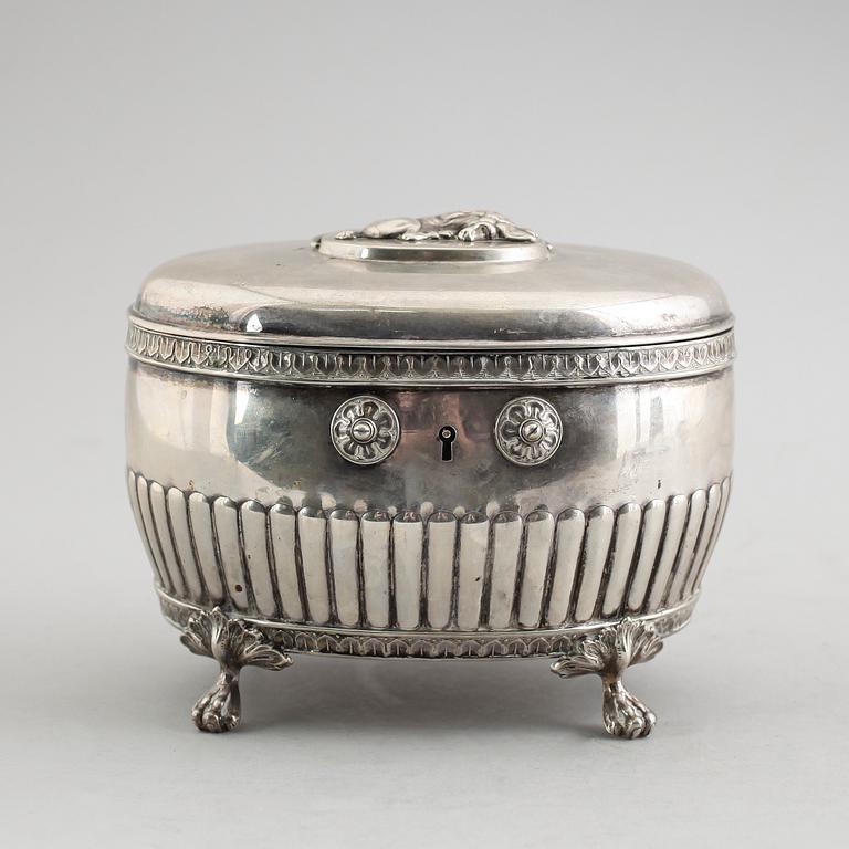 SOCKERSKRIN, silver, K Andersson, Stockholm 1918. Vikt ca 506 gram.