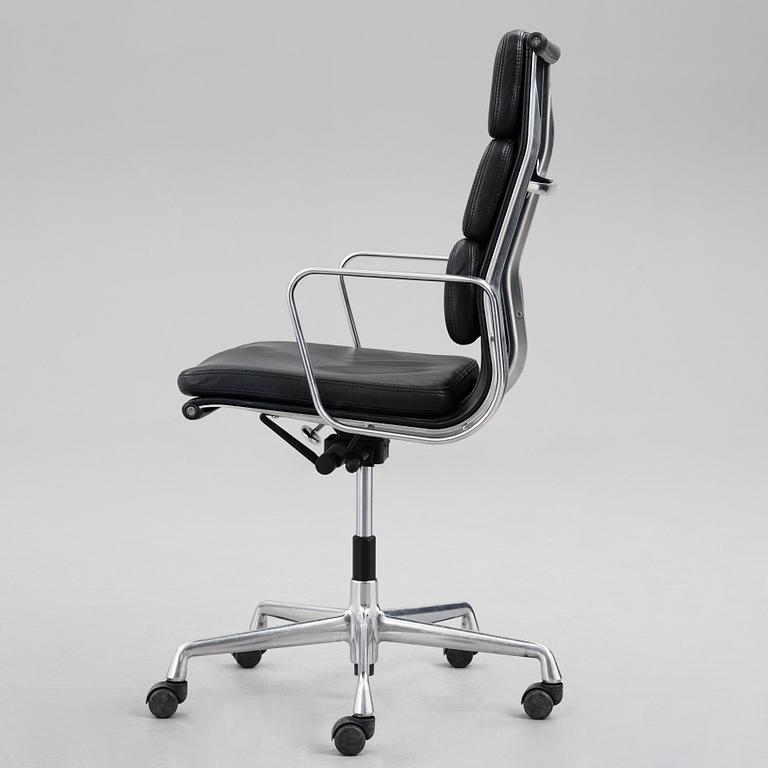 Charles & Ray Eames, an office chair, "EA-219", for Vitra.