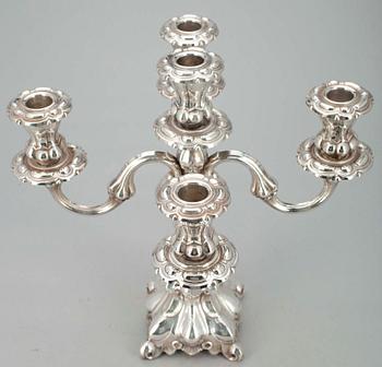 KANDELABER/LJUSSTAKE, silver, Kultakeskus Tavastehus 1984 och 1985. Tot. vikt inkl. fyllning 1304,9 gr.