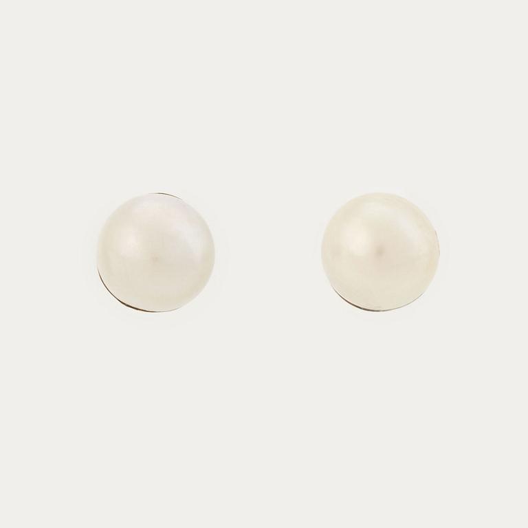 Mabe pearl stud earrings.