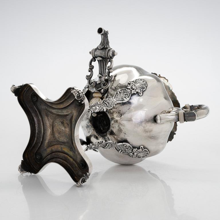 A mid-19th-century silver heated beverage dispenser, maker's mark of Adolf Sper, Saint Petersburg, 1843.