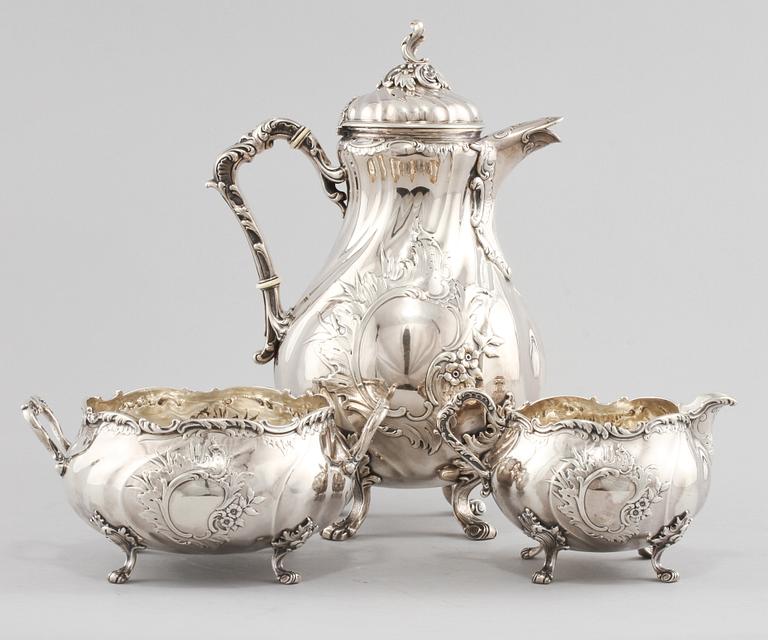 KAFFESERVIS, 3 delar, silver, Michelsen, Köpenhamn, rokokostil,  1921. Vikt 1755 g.