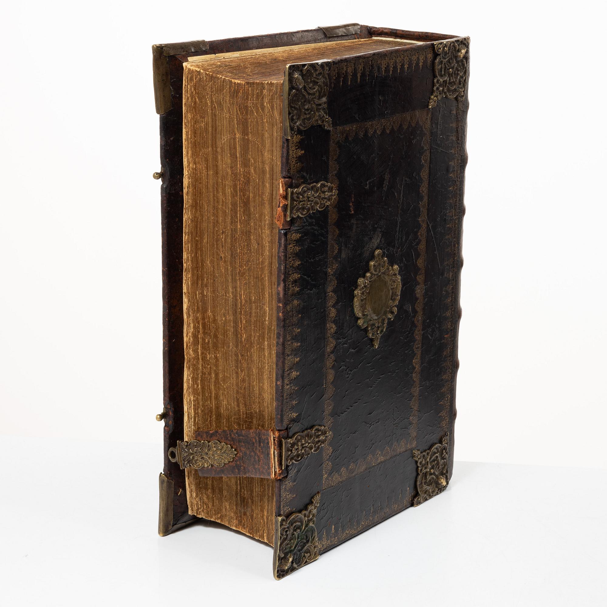 Biblia, Nürnberg 1662, med vackert bemålade gravyrer.