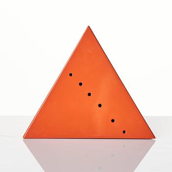 Lucio Fontana, "Piramide".