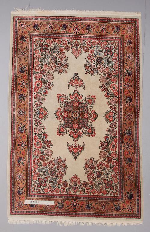 MATTA, orient, 270 x 175 cm.