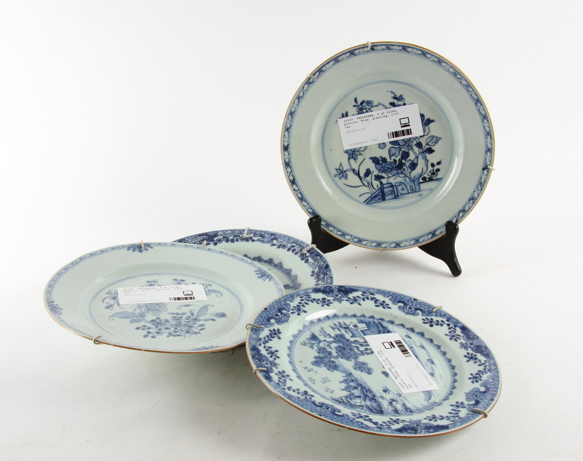 TALLRIKAR, 4 st olika, porslin, Kina, Qianlong, 1700-tal.