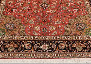 Matta, Täbriz, part silk, 292 x 202 cm.