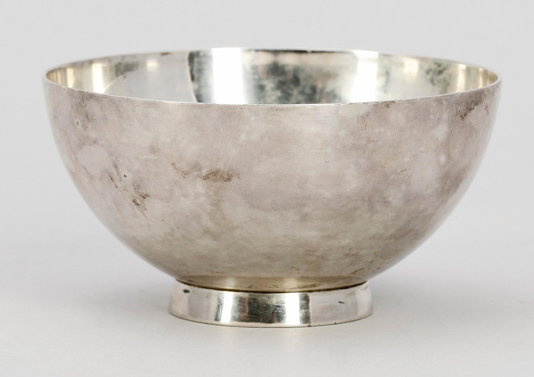 SKÅL, sterlingsilver, Wiwen Nilsson, Lund, 1941. Tot vikt ca 76g.