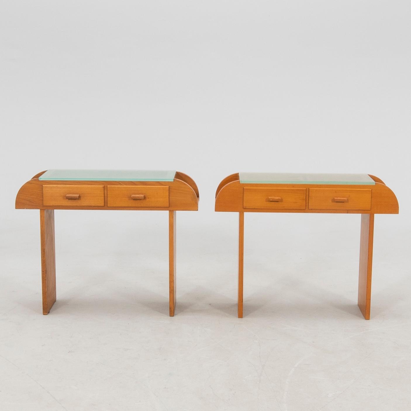 Sängbord ett par Swedish Modern 1940-tal.
