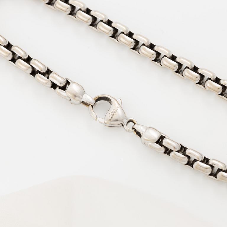 Tiffany & Co, bracelet 18K white gold.
