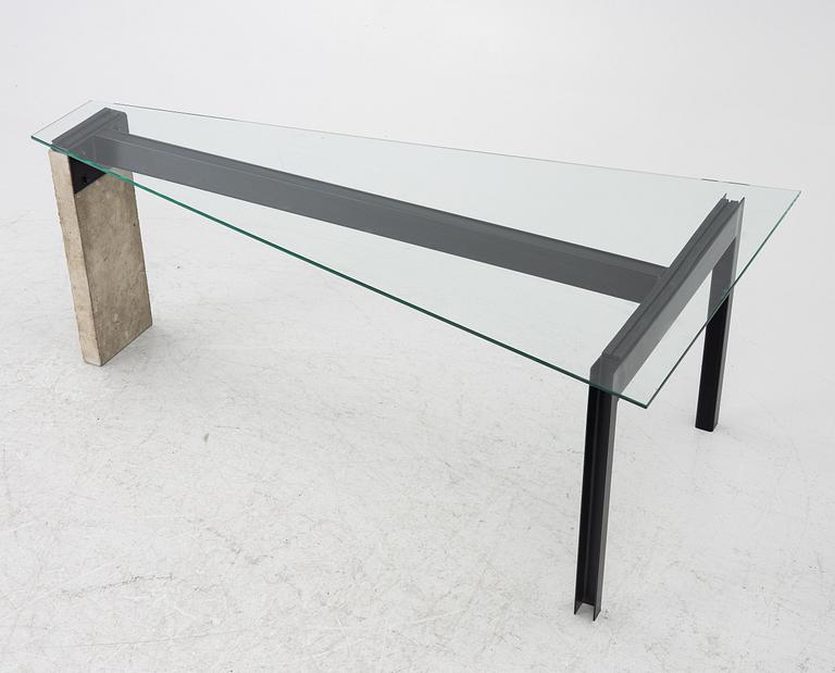Jonas Bohlin, Coffee table, “Concrete”, Källemo.