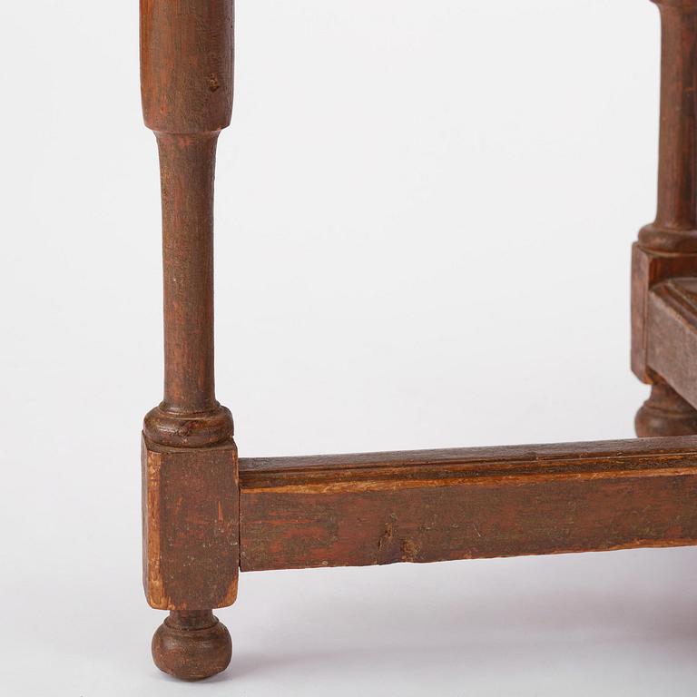 A Swedish D-end baroque dining table, early 18th century.