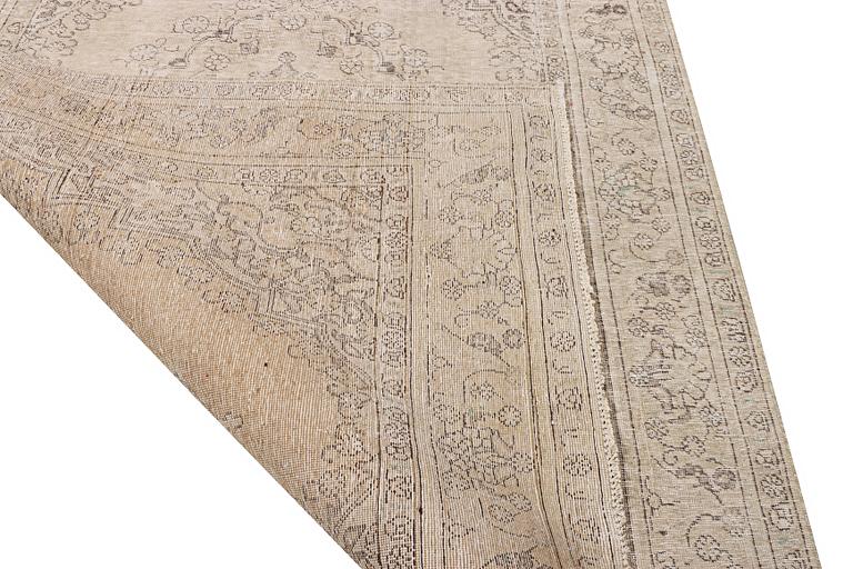 Matta, orientalisk vintage design, ca. 293 x 193 cm.