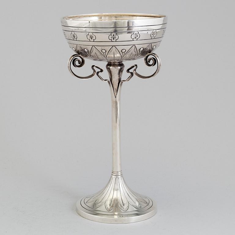 A Swedish Art Nouveau silver stem cup maker's mark CG Hallberg, Stockholm 1905.