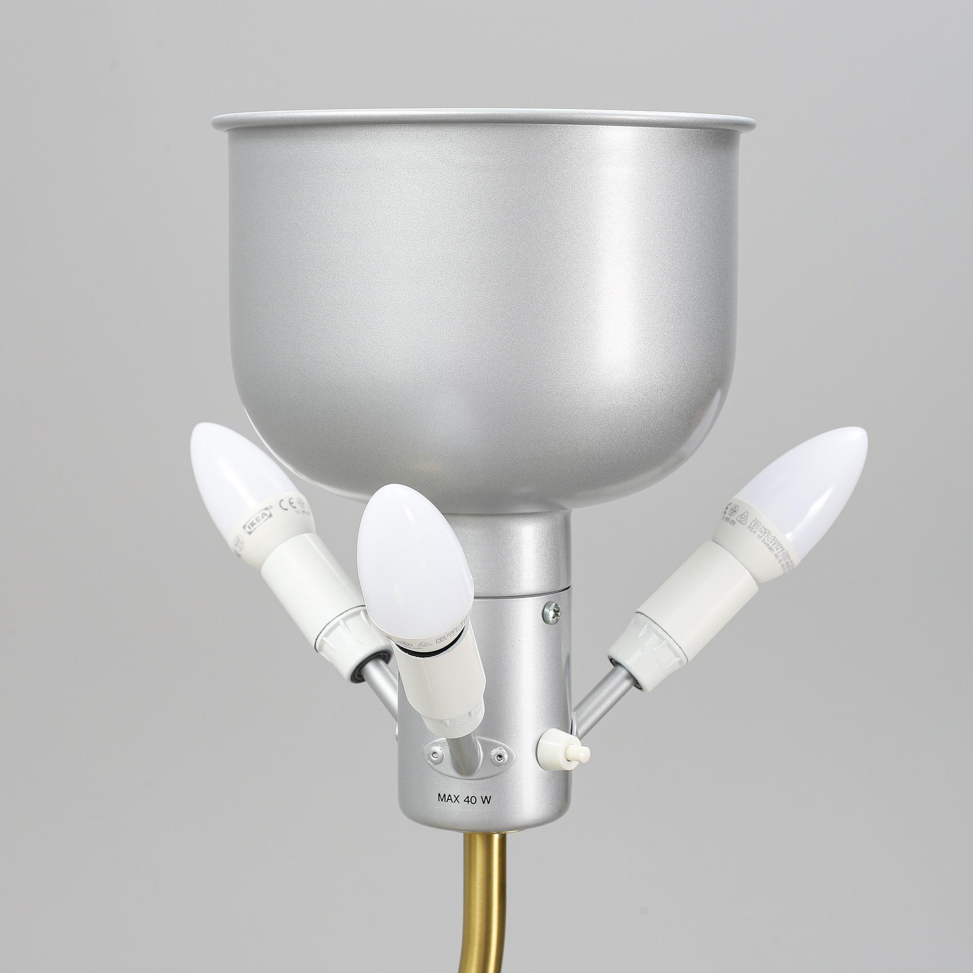 Josef Frank golvlampa, "Stora kamelen", model 2568, Firma Svenskt Tenn.