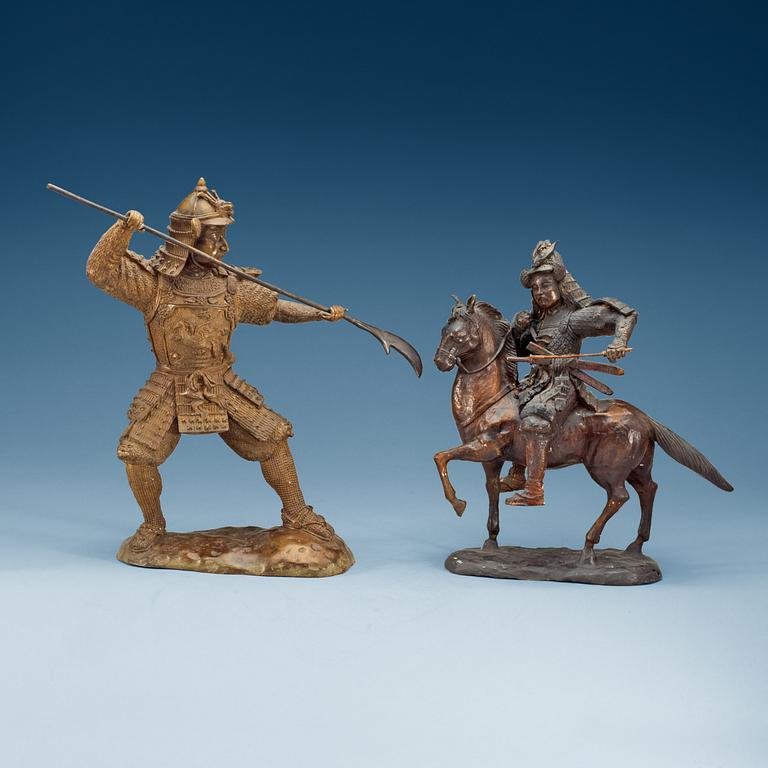 Two bronze sculptures of Japanese warriors, Meiji (1868-1912).