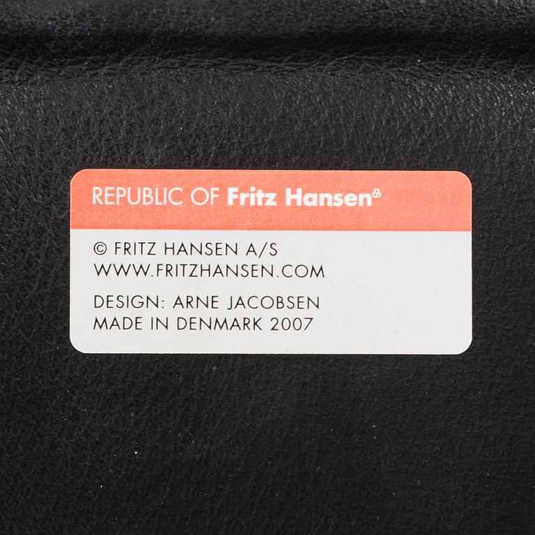 ARNE JACOBSEN, a set of 8 "Liljan/Måsen" armchairs for Fritz Hansen.