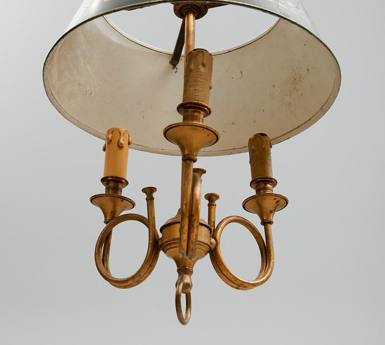 TAKLAMPA, bouilottemodell, 1900-talets första hälft. Höjd ca 45 cm.