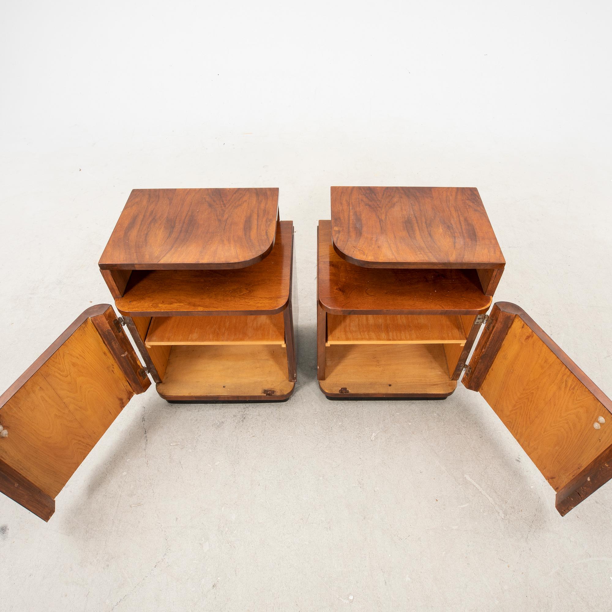 Sängbord ett par 1900-talets första hälft.