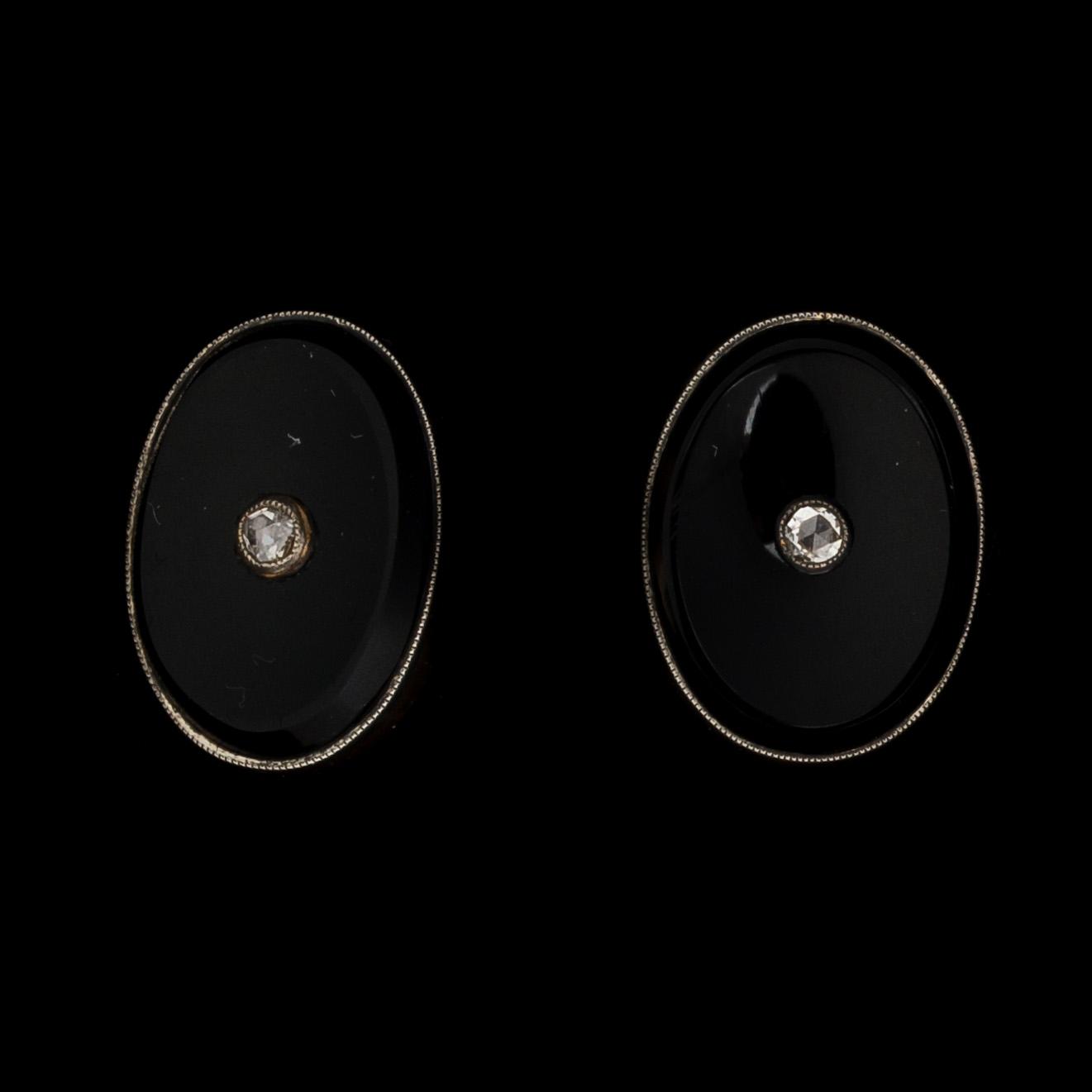 MANSCHETTKNAPPAR, onyx, rosenslipade diamanter, 18K guld. Suomen Kultasepät, Åbo 1923.