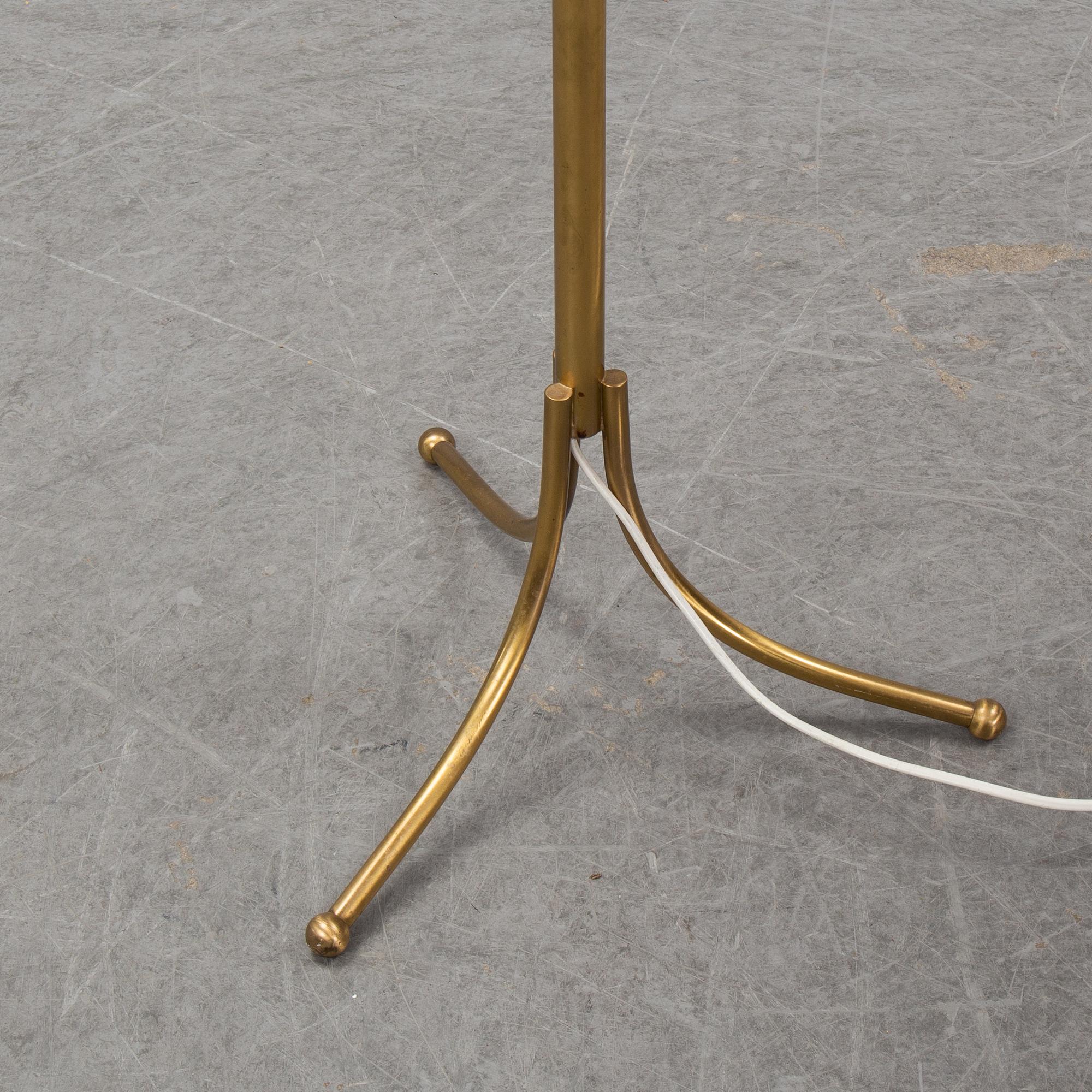 Josef Frank, golvlampa, modell 2326, Firma Svenskt Tenn.