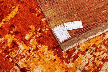 A modern design Moroccan carpet, a. 289 x 208 cm.