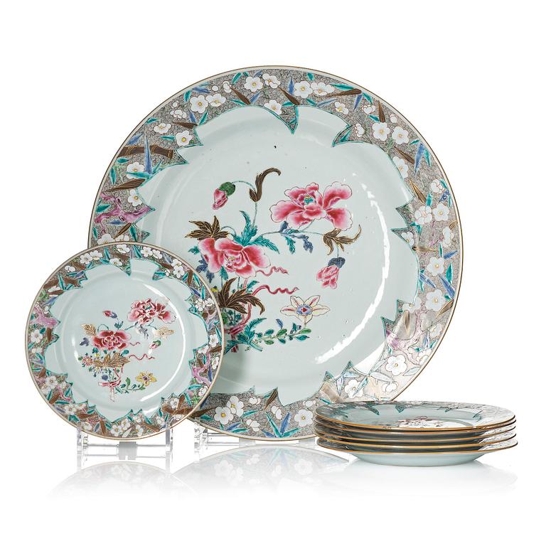 A famille rose serving dish and six dinner plates, Qing dynasty, Qianlong (1736-95).