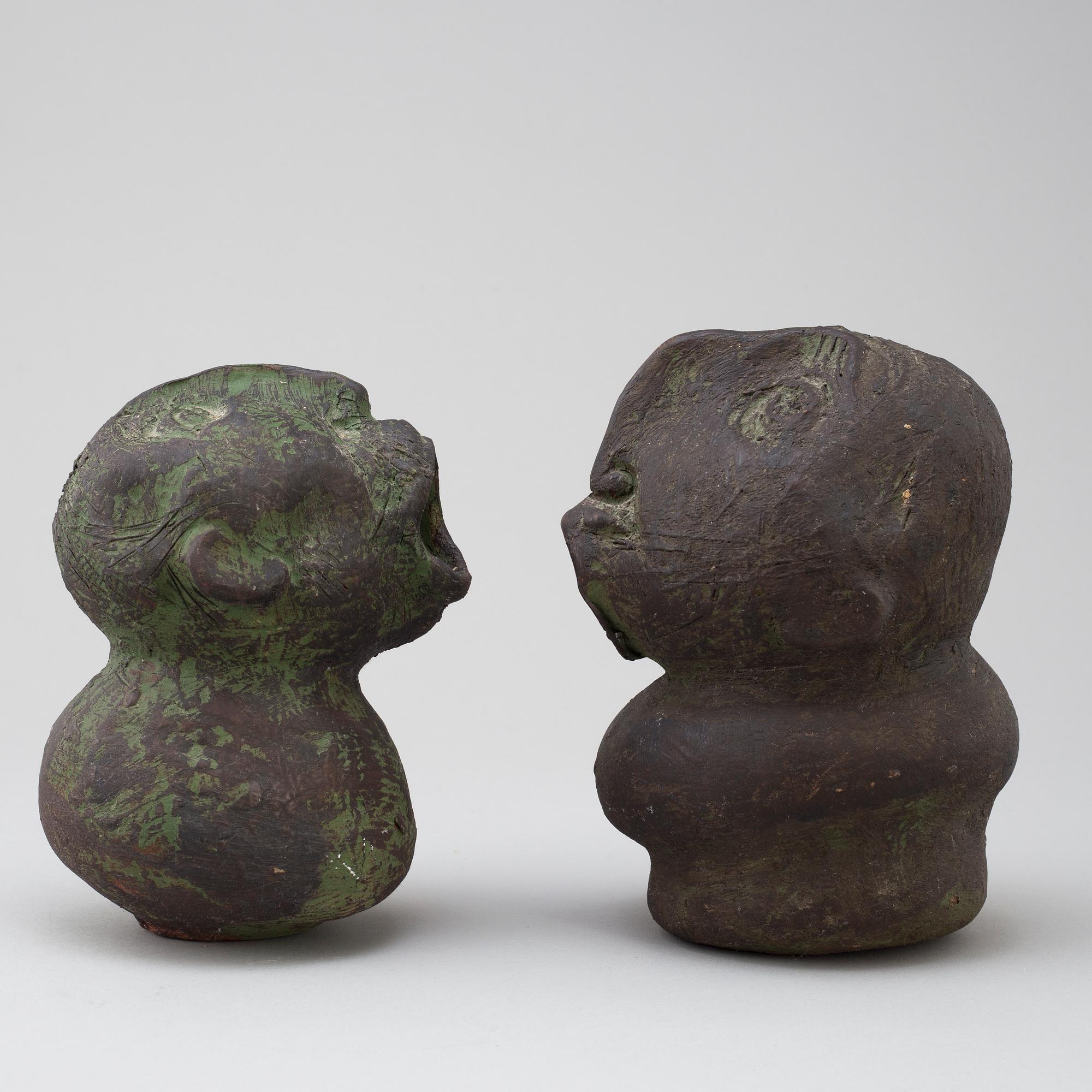 BORIS STOJKOV, skulpturer 4 st + 1 vas, signerade, stengods, Gustavsberg, 1960-/70-tal.