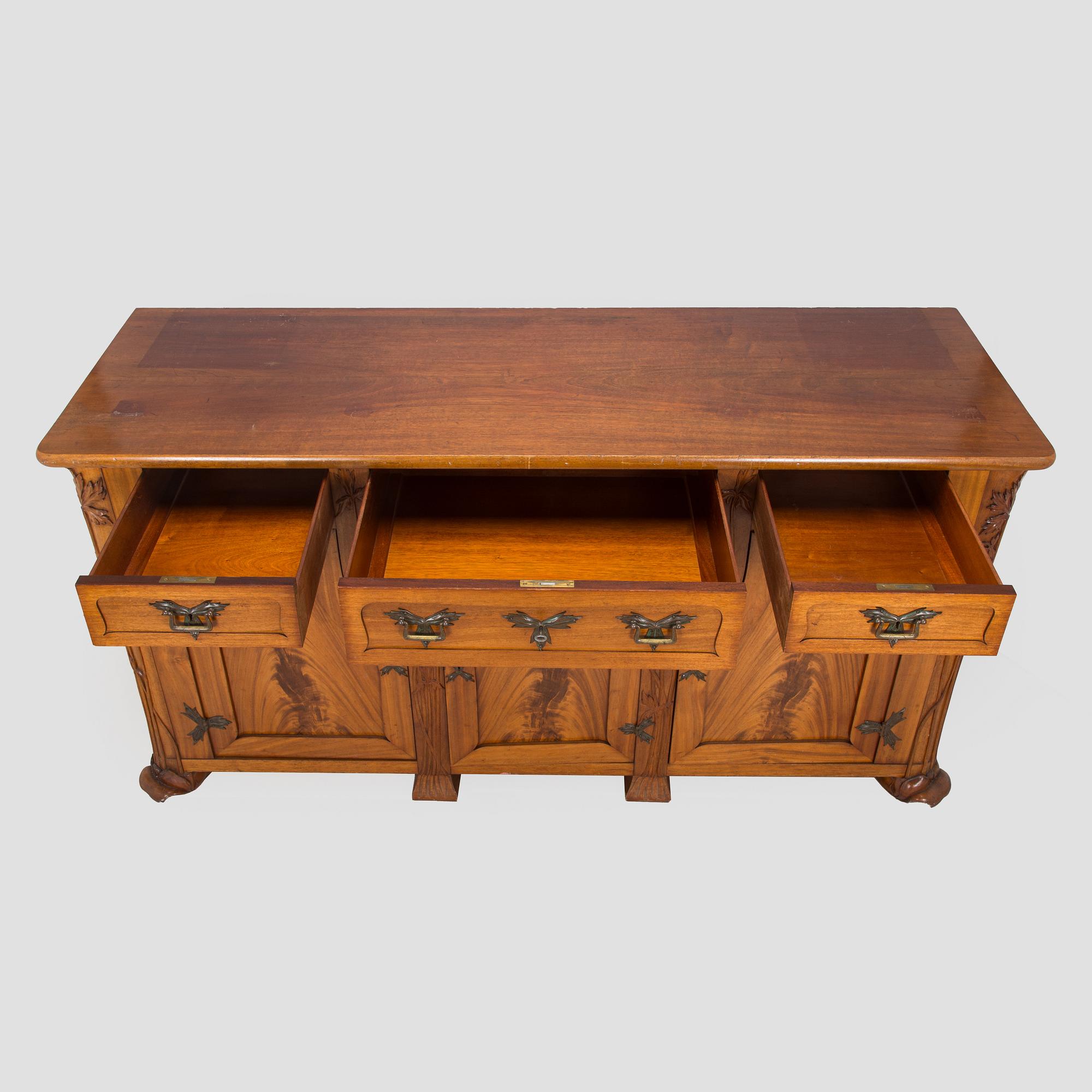 Karl Tirén, Senkki, A.B Naeslunds Möbelfabrik, Uumaja, n. 1901. Jugend.