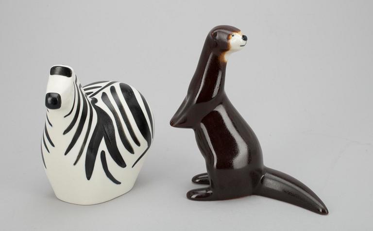 FIGURINER, 2 st, keramik, Arabia, signerade Lillemor och stämplade WWF. 1980-tal.