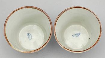KOPPAR, ett par, porslin, Kina, Qing dynastin, Kangxi (1662-1722).