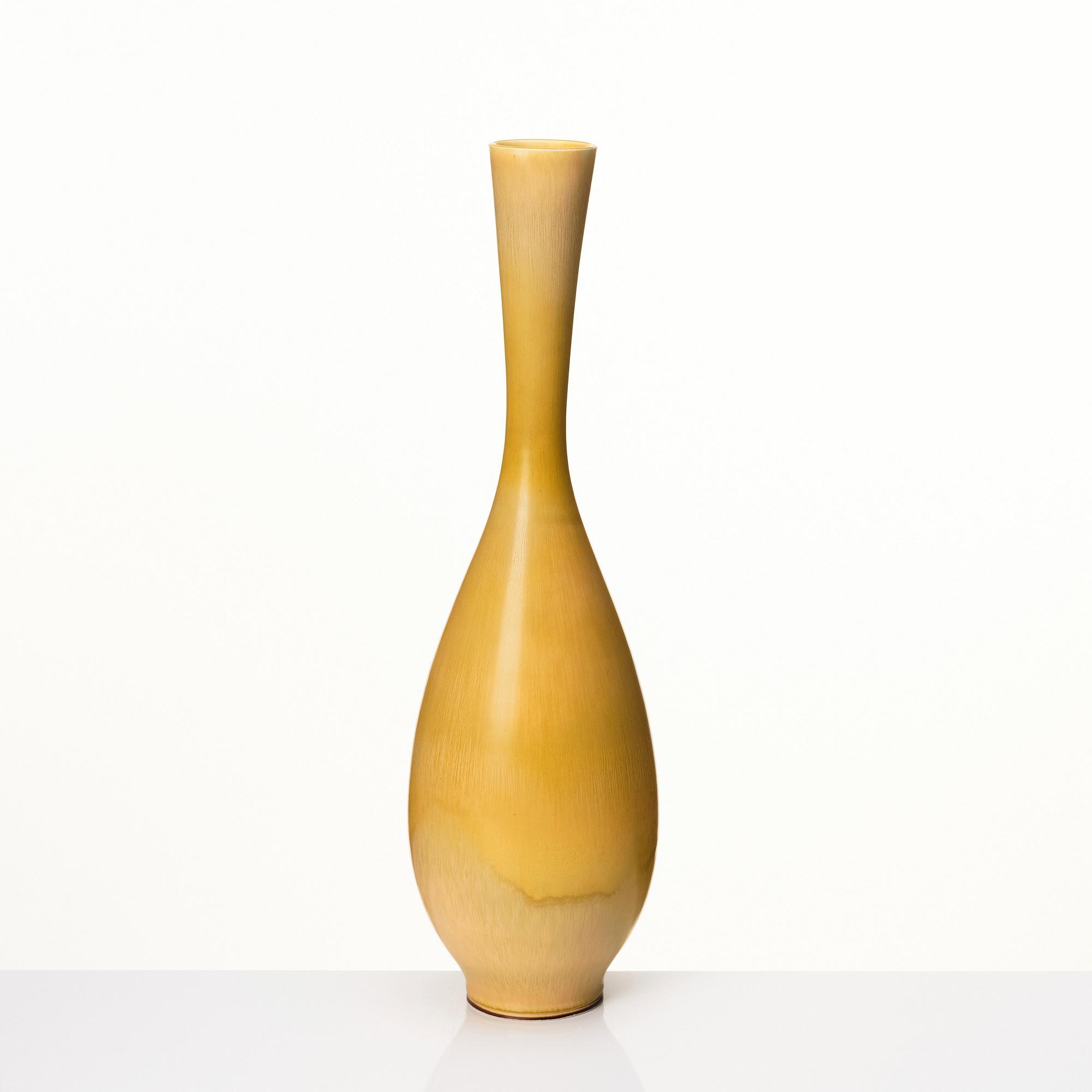 Berndt Friberg, a stoneware vase, Gustavsberg studio, Sweden 1965.