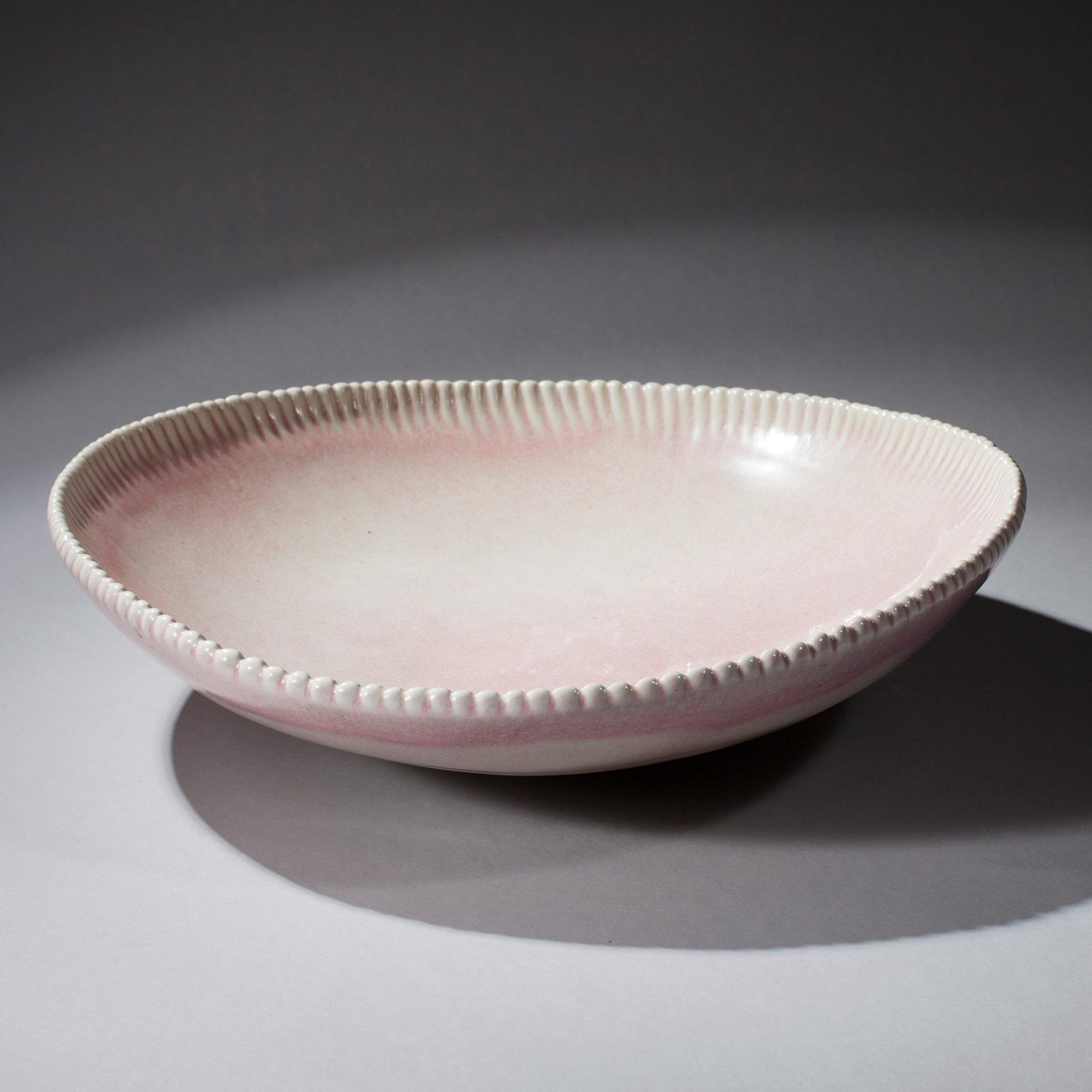 Toini Muona, KERAMIIKKAKULHO.