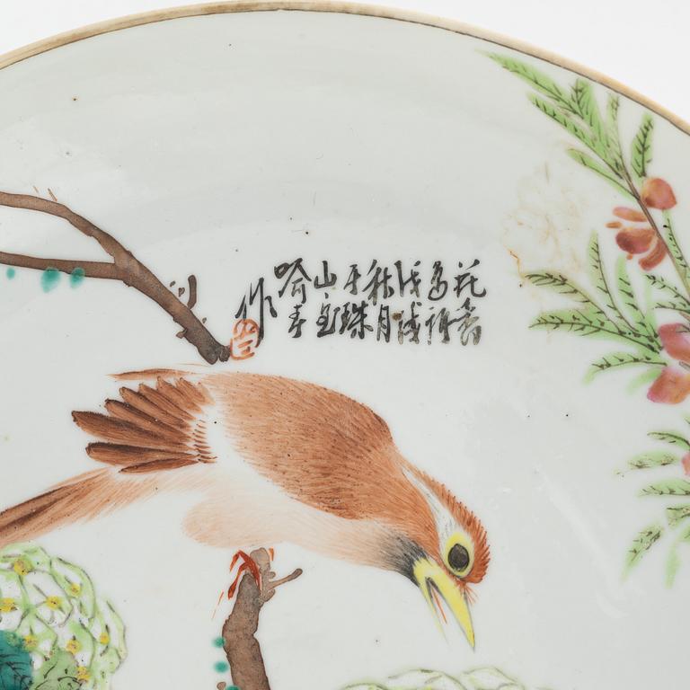 A set of three Chinese dishes, 20th Century.