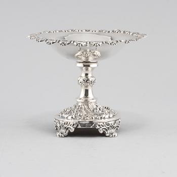 SKÅL PÅ FOT, silver, nyrokoko, Gustaf Möllenborg, Stockholm, 1844. Vikt 210 g.