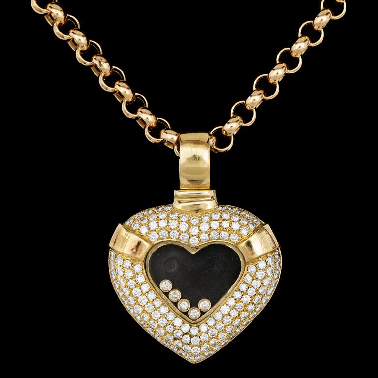 A brilliant cut diamond necklace, tot. app. 5 cts, on the shape of a heart.