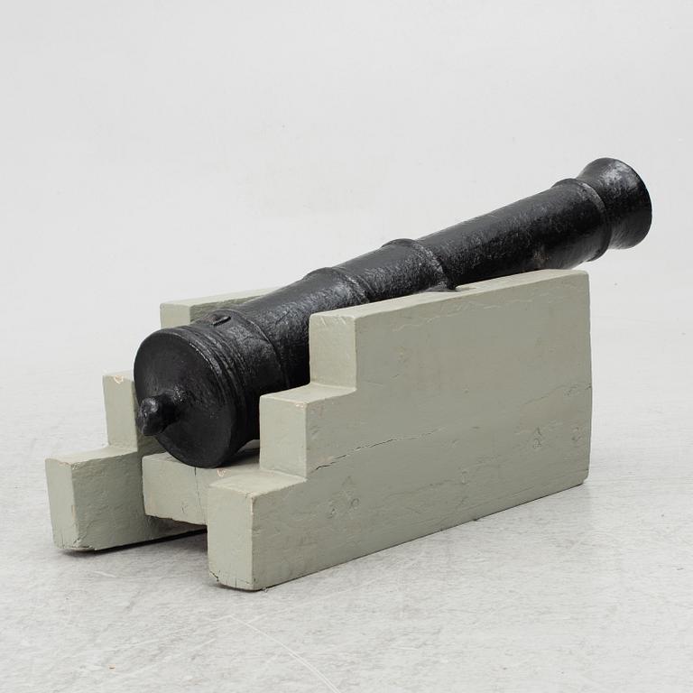 A cannon, 19th Century.