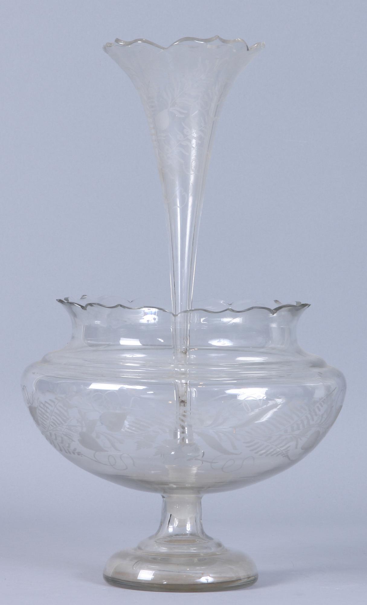 BLOMSTERSKÅL, glas, 1800-talets andra hälft.