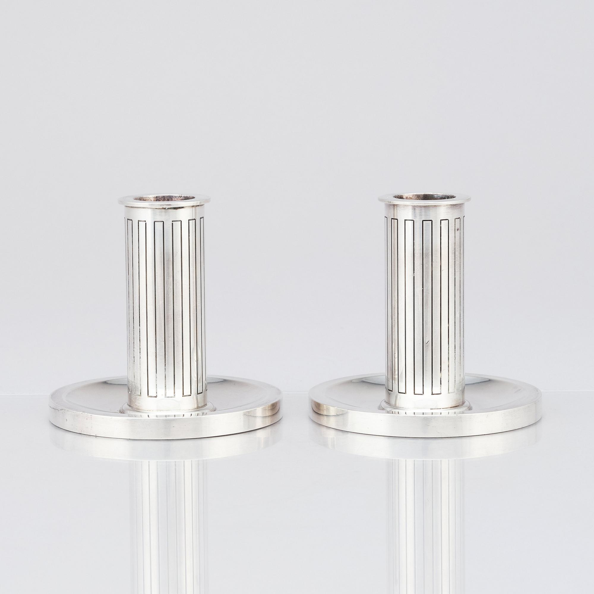 Sigvard Bernadotte, ljusstakar, ett par, Köpenhamn 1945-77, sterlingsilver, modell 923.