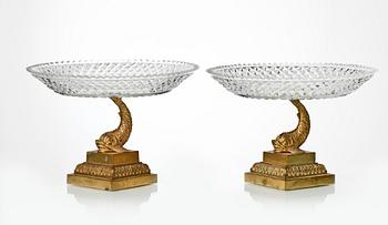 TAZZOR, ett par, brons och glas, empirestil, 1900-talets första hälft.