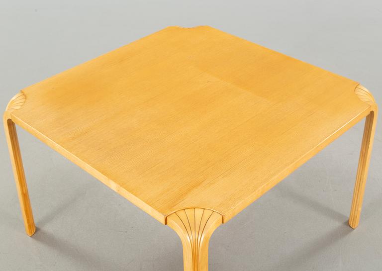 ALVAR AALTO, bord, modell "MX800B", Artek, 1900-talets andra hälft.
