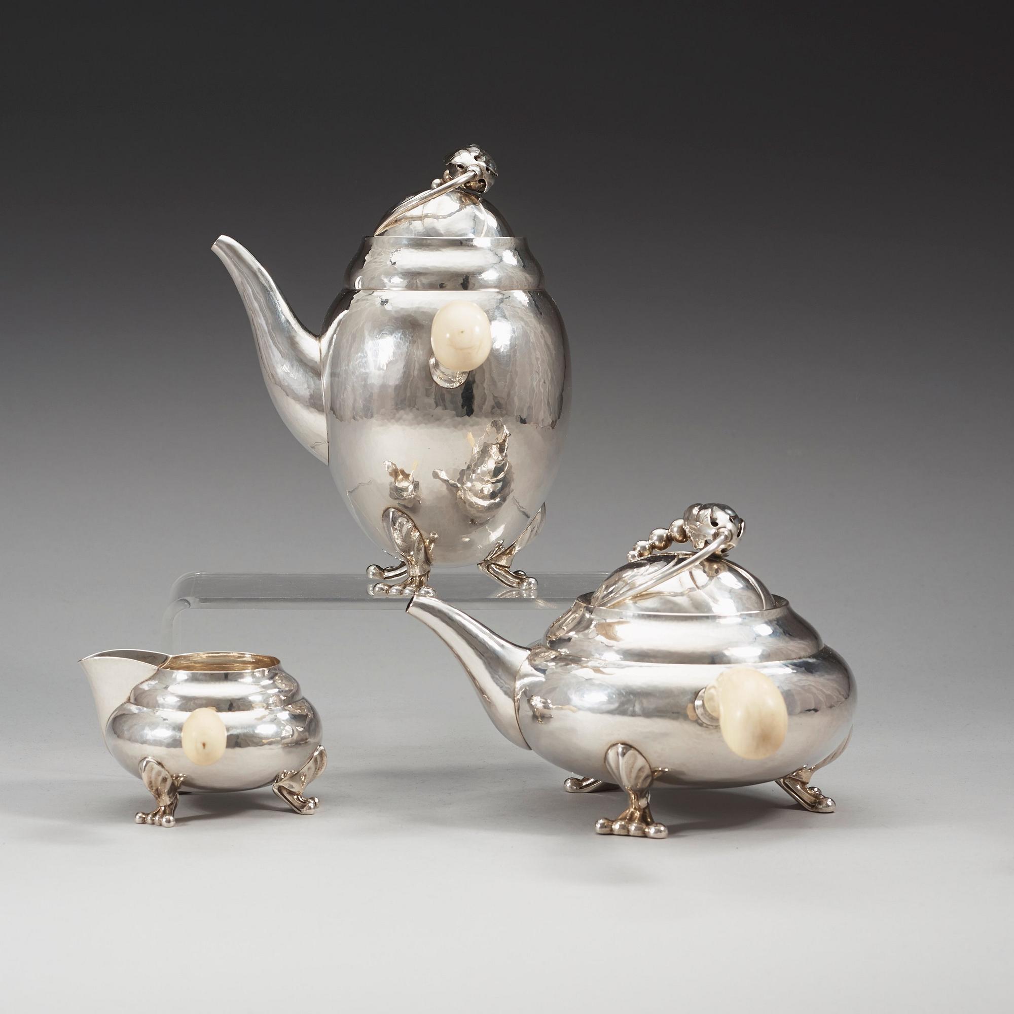 GEORG JENSEN, kaffe- och teservis, 3 delar "Magnolia/Blossom", Köpenhamn ca 1915-21,